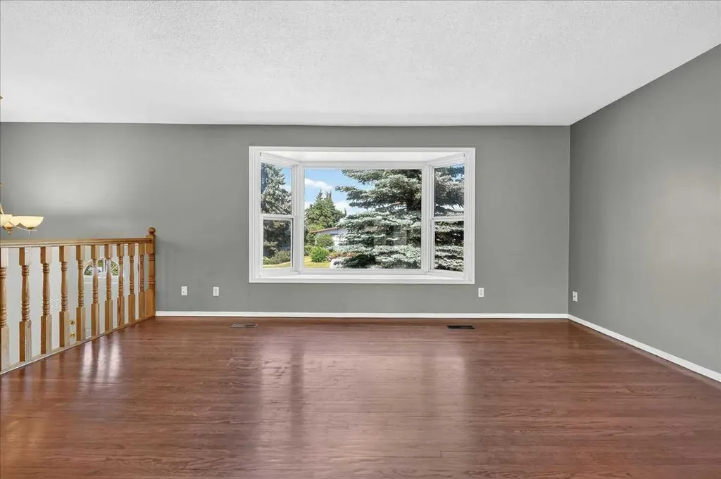 4711 Montana Drive NW Calgary AB T3B 1G2
