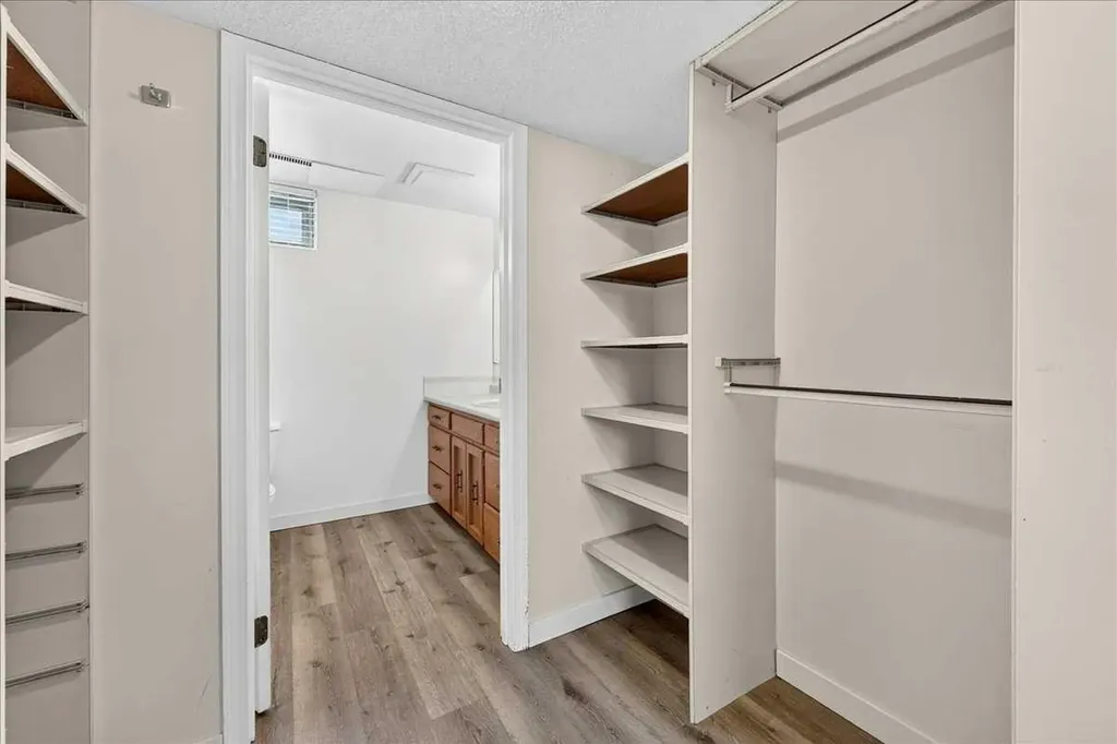 4711 Montana Drive NW Calgary AB T3B 1G2
