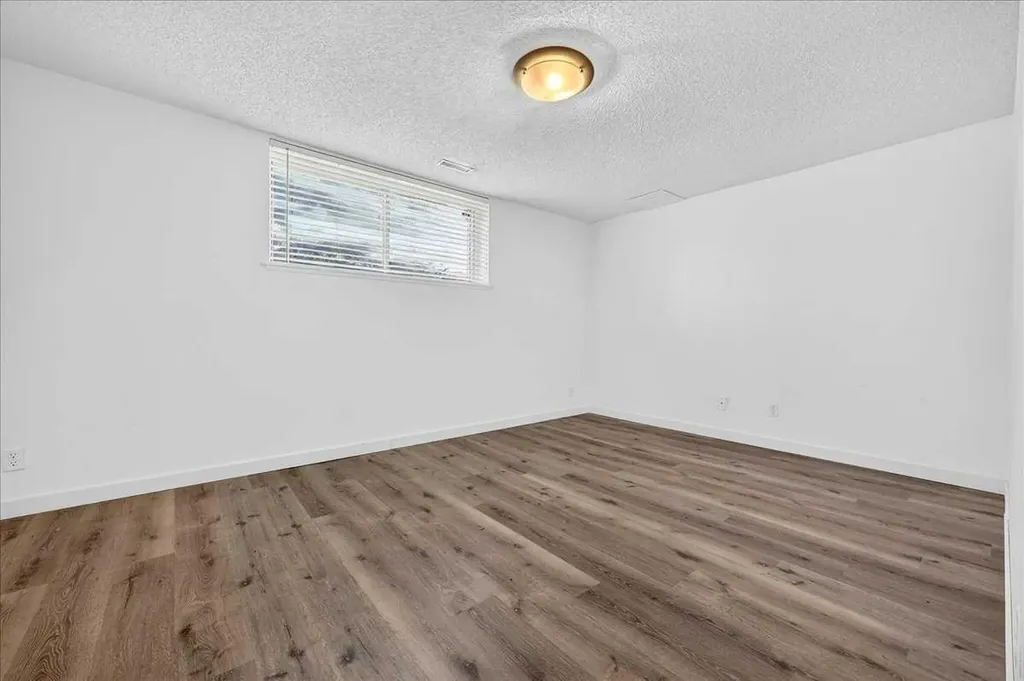 4711 Montana Drive NW Calgary AB T3B 1G2