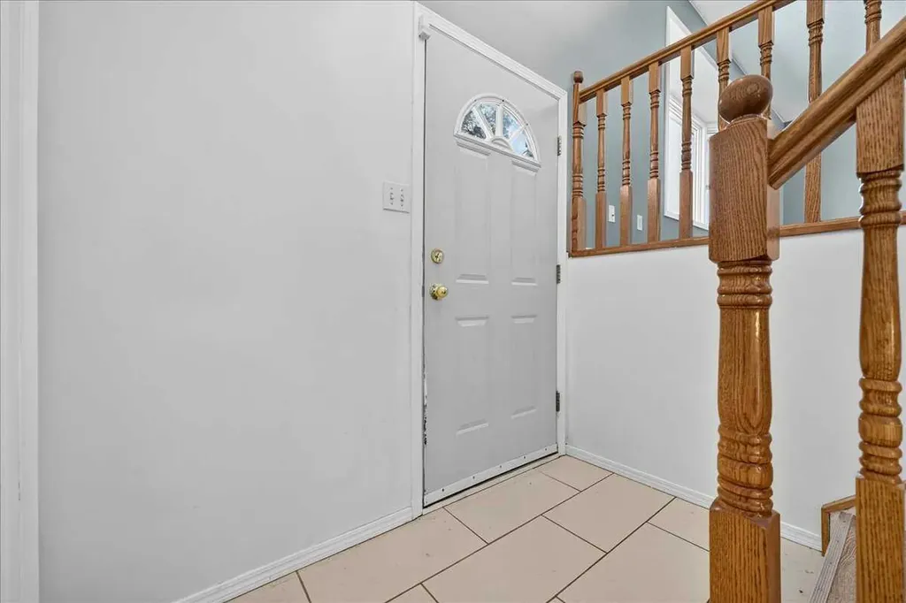 4711 Montana Drive NW Calgary AB T3B 1G2