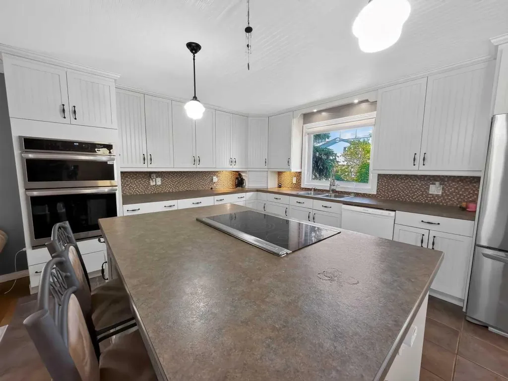 10014 96 Avenue La Crete AB T0H 2H0