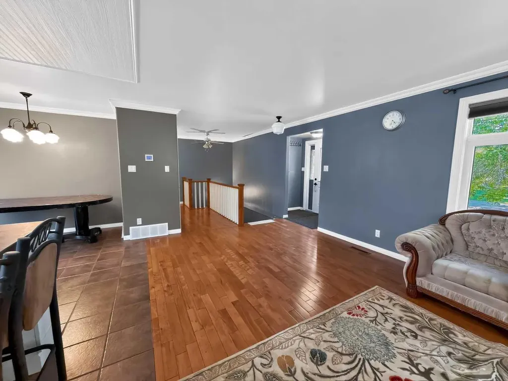 10014 96 Avenue La Crete AB T0H 2H0