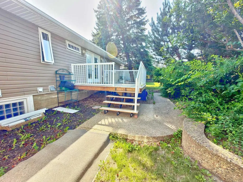 10014 96 Avenue La Crete AB T0H 2H0