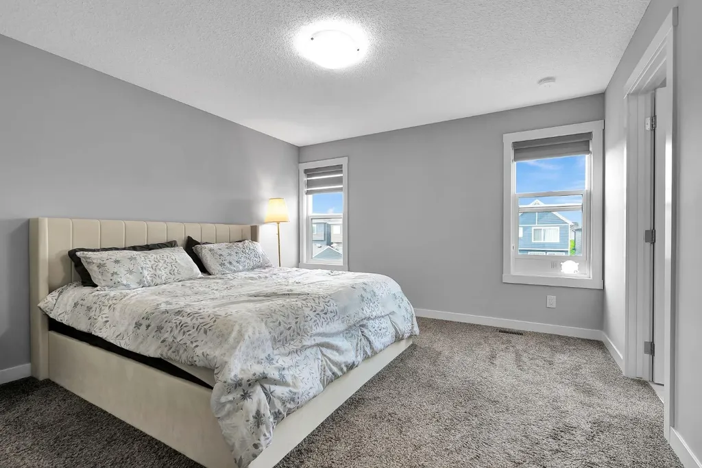 87 Howse Crescent NE Calgary AB T3P 1L4