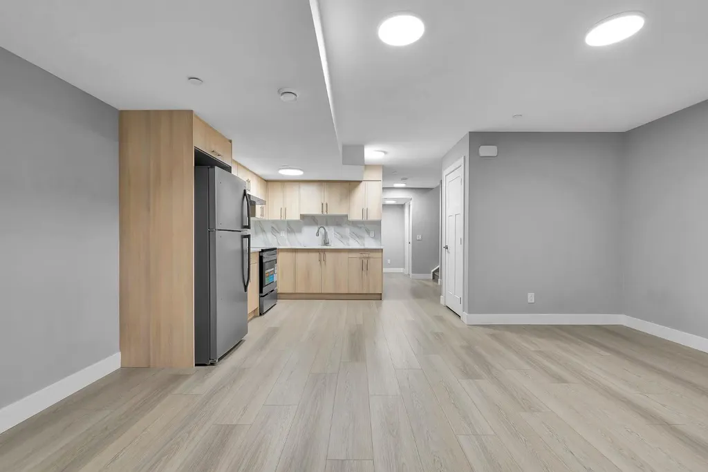 87 Howse Crescent NE Calgary AB T3P 1L4
