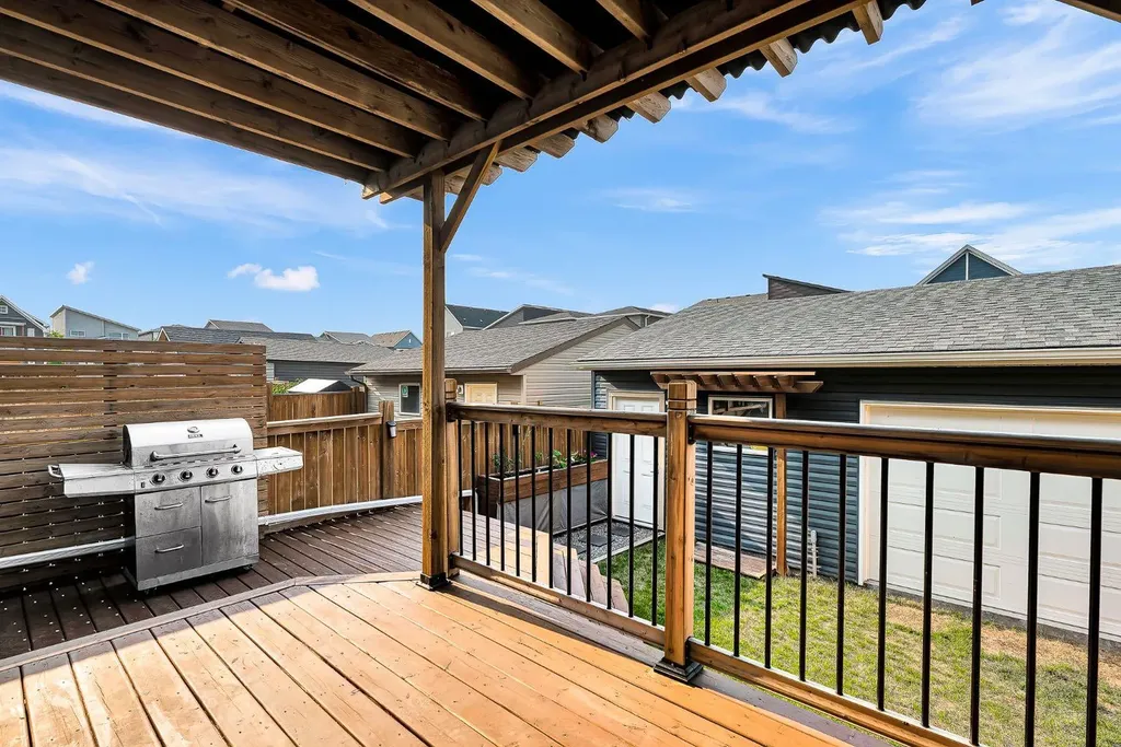 87 Howse Crescent NE Calgary AB T3P 1L4
