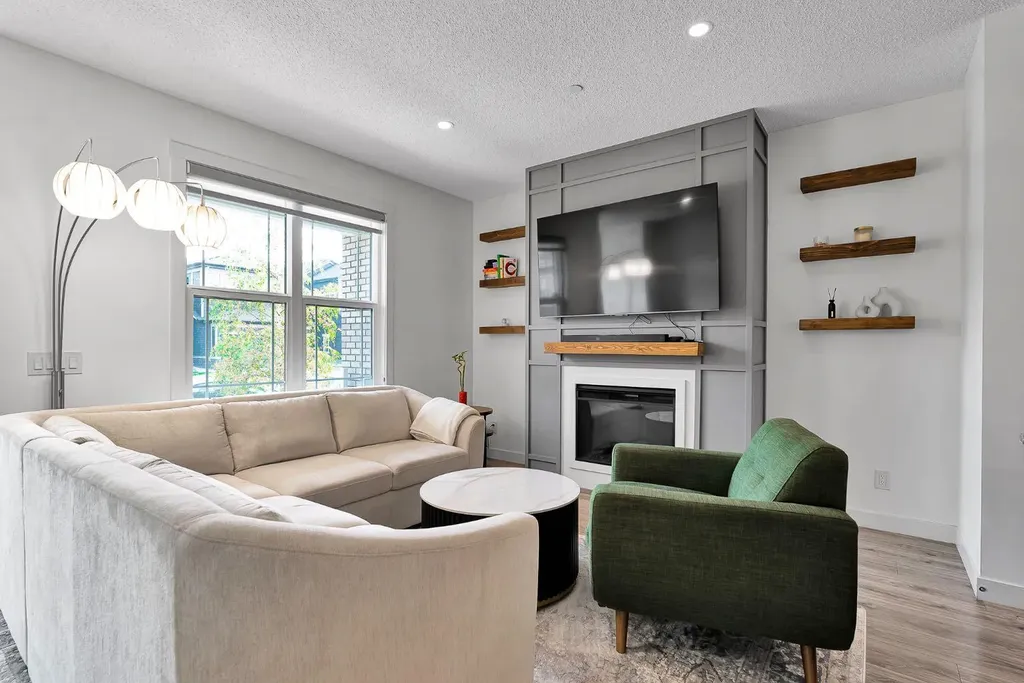 87 Howse Crescent NE Calgary AB T3P 1L4