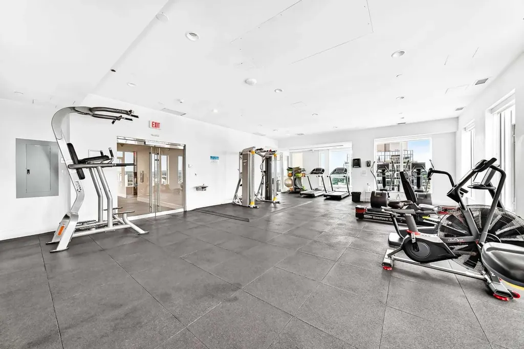 901 10 Avenue SW Calgary AB T2R 0B5