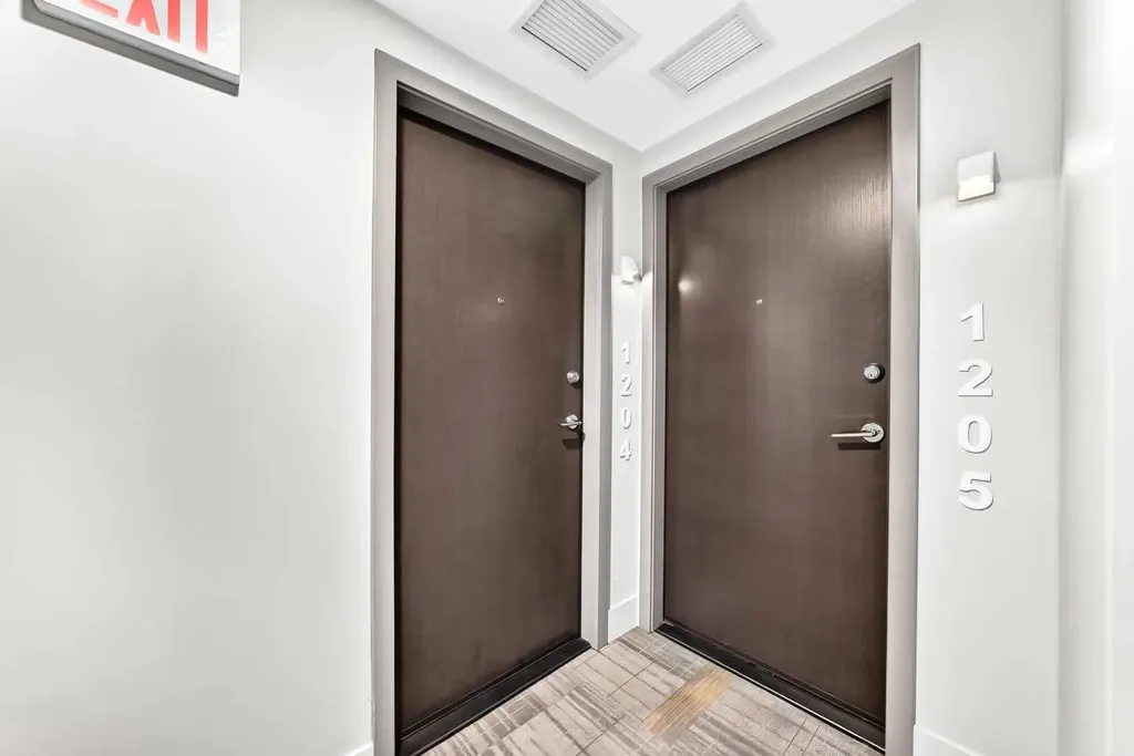 901 10 Avenue SW Calgary AB T2R 0B5