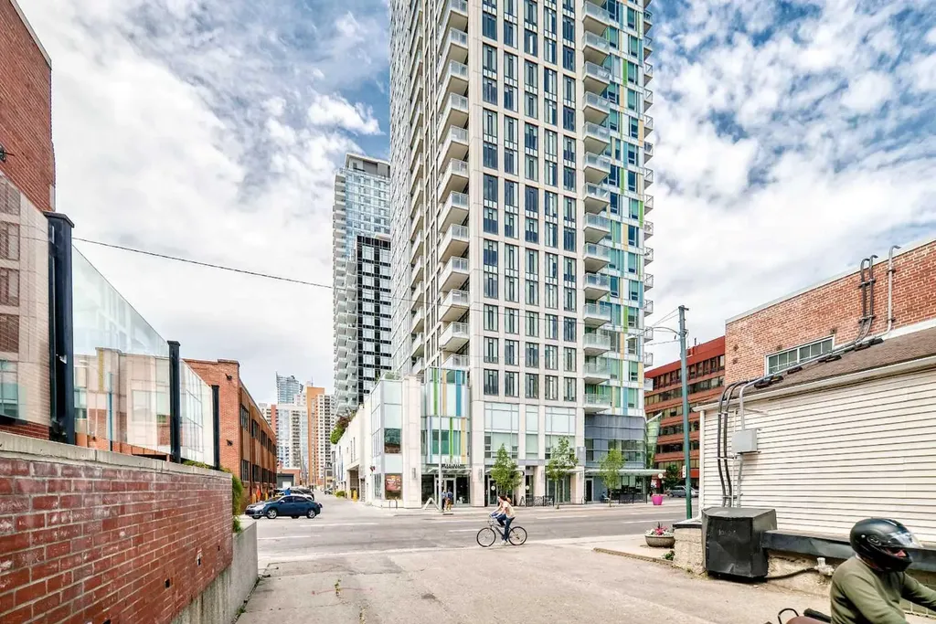 901 10 Avenue SW Calgary AB T2R 0B5
