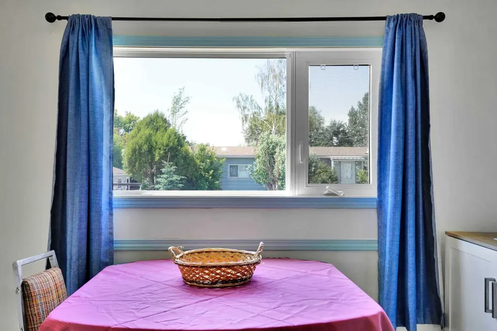 903 Briar Crescent Strathmore AB T1P 1B2