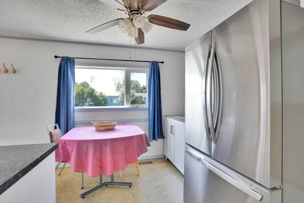 903 Briar Crescent Strathmore AB T1P 1B2
