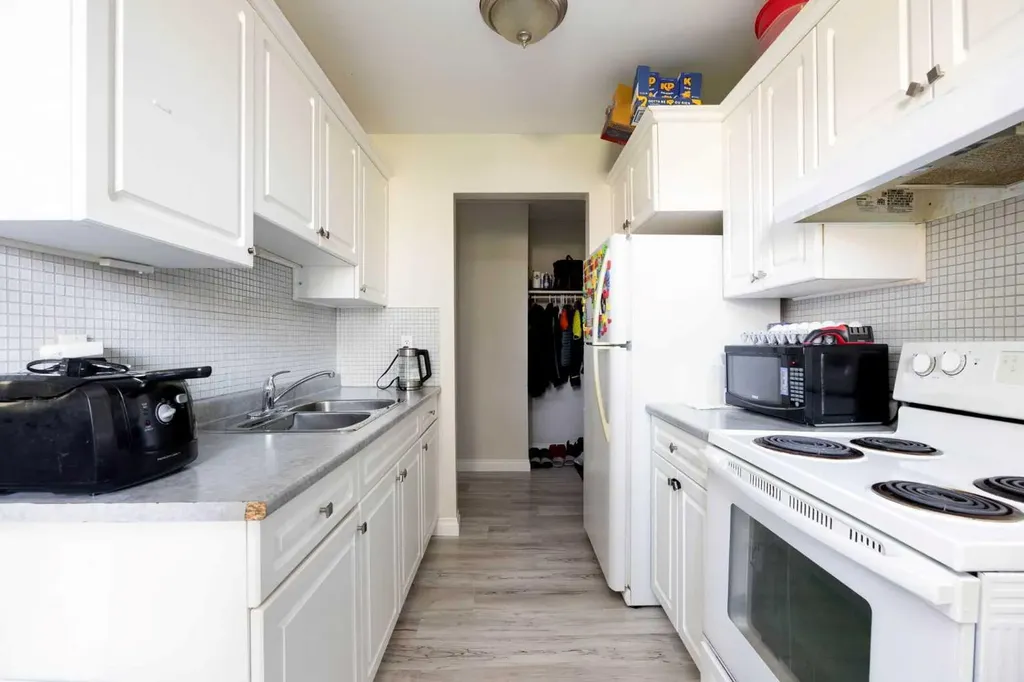 10014 Morrison Street Fort Mcmurray AB T9H 2H1