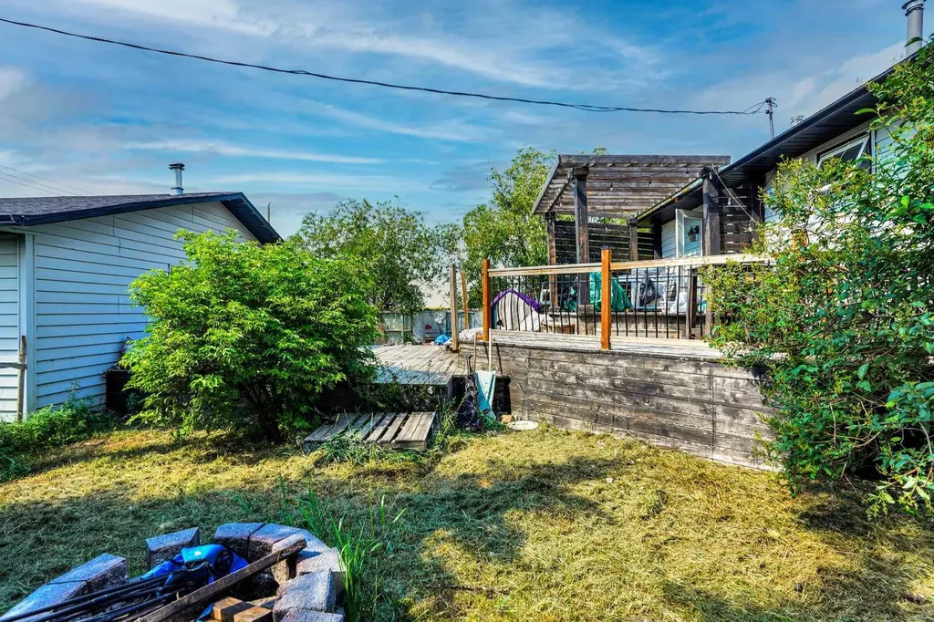 437 Mckinnon Drive Carseland AB T0J0M0