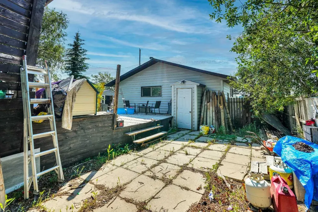 437 Mckinnon Drive Carseland AB T0J0M0