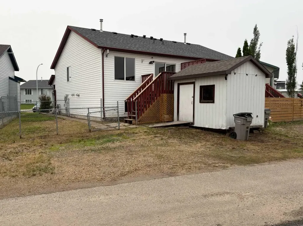 7213 105 Street Grande Prairie AB T8W 2S6