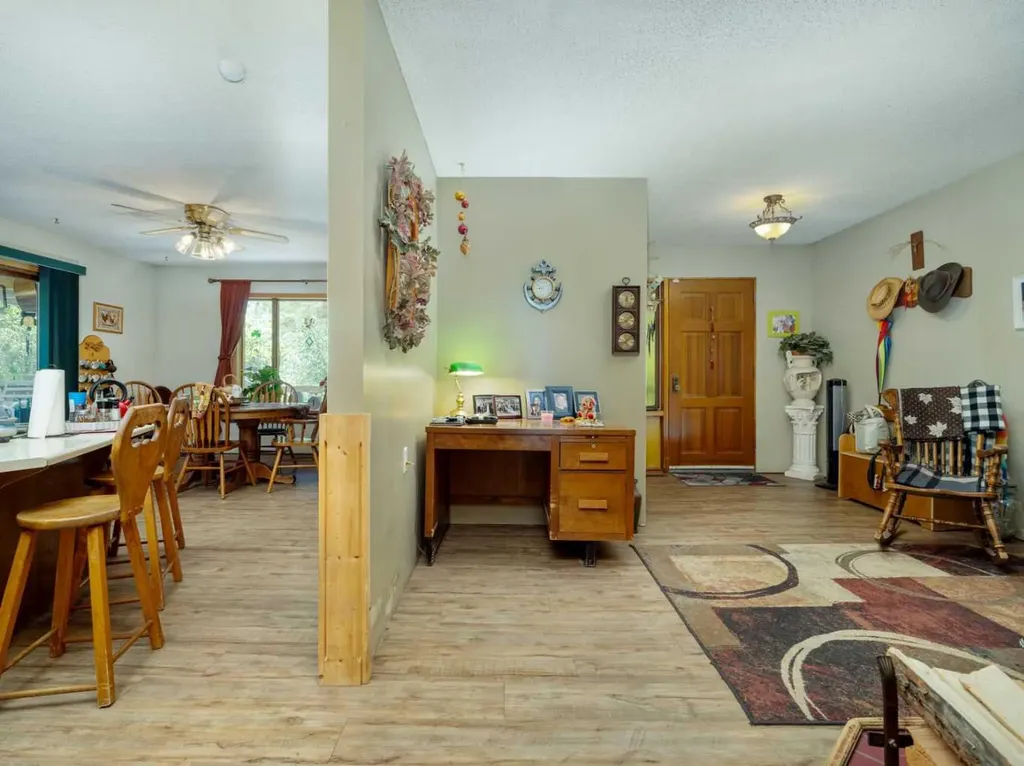 204079 Township Road 63a Raymond AB T0K 2L0