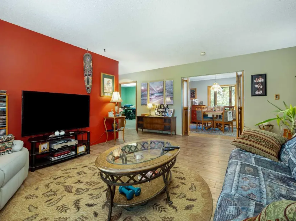 204079 Township Road 63a Raymond AB T0K 2L0