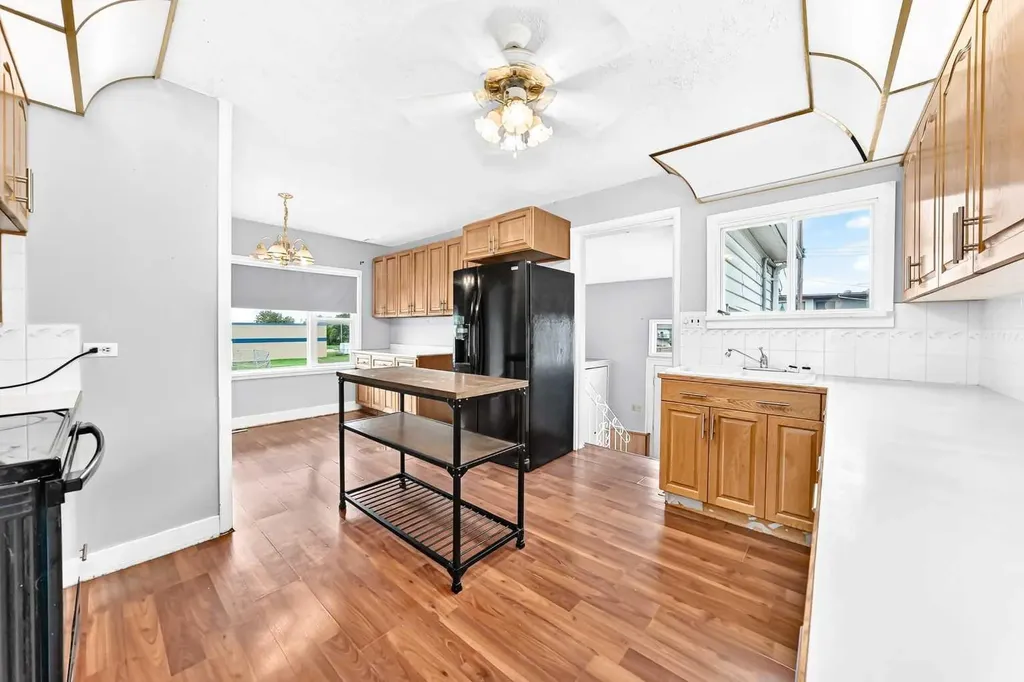 5040 46th Street Innisfail AB T4G 1L6