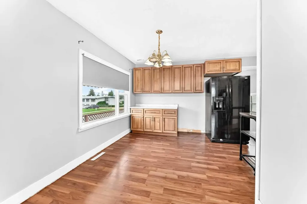 5040 46th Street Innisfail AB T4G 1L6