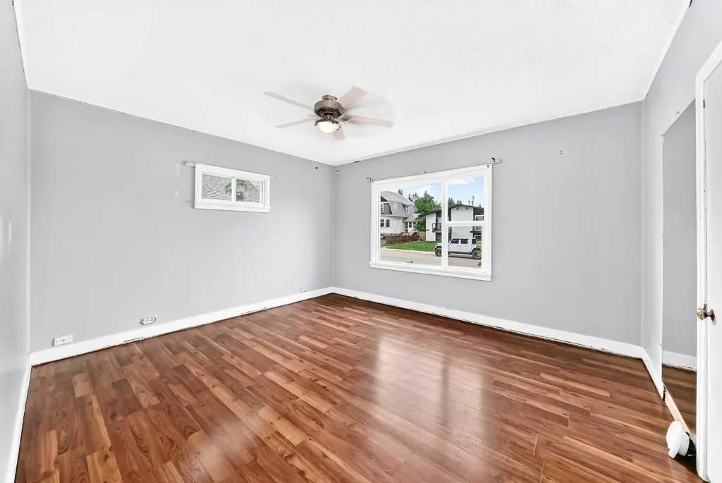 5040 46th Street Innisfail AB T4G 1L6