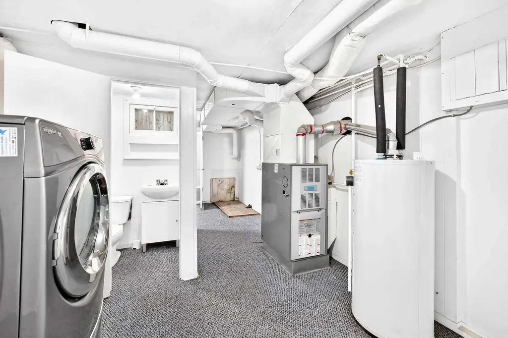 5040 46th Street Innisfail AB T4G 1L6