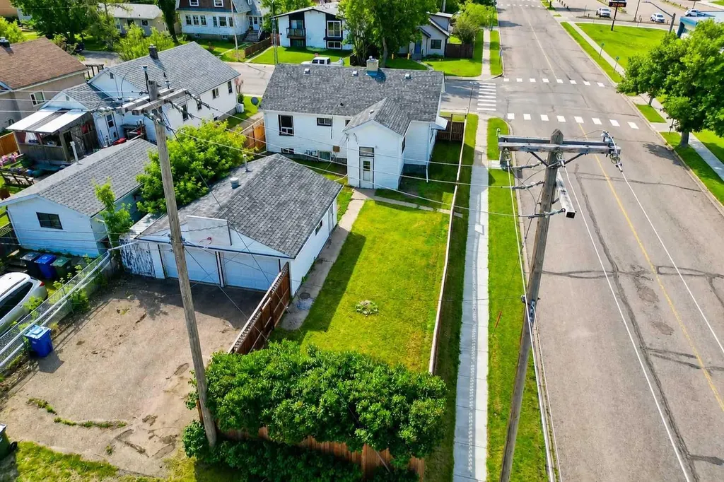 5040 46th Street Innisfail AB T4G 1L6