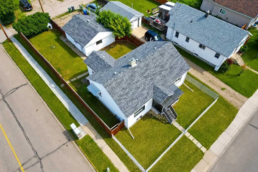 5040 46th Street Innisfail AB T4G 1L6