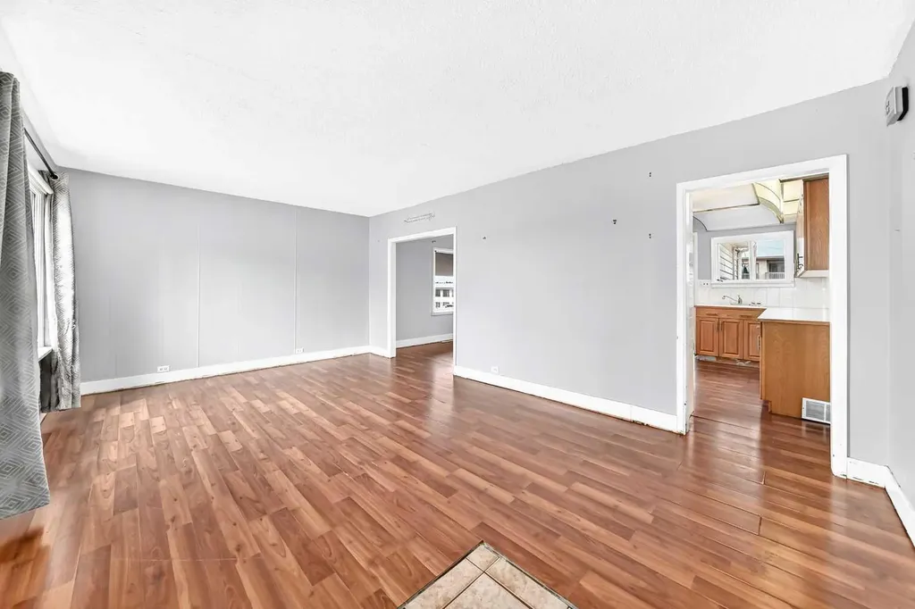 5040 46th Street Innisfail AB T4G 1L6