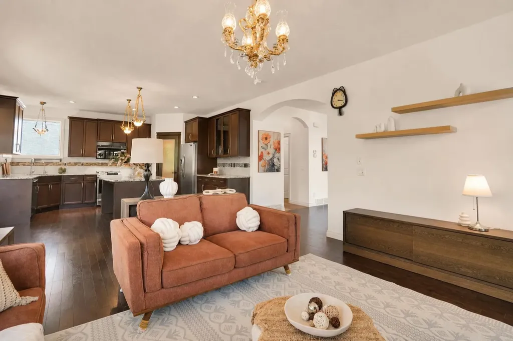 22 Aspen Acres Road SW Calgary AB T3H 0W6
