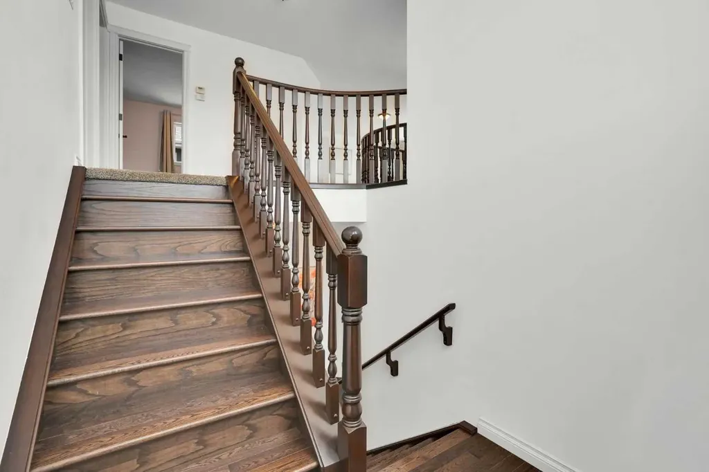 22 Aspen Acres Road SW Calgary AB T3H 0W6