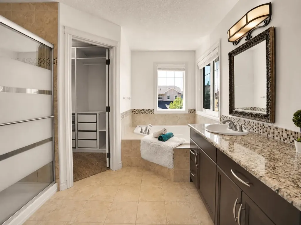 22 Aspen Acres Road SW Calgary AB T3H 0W6