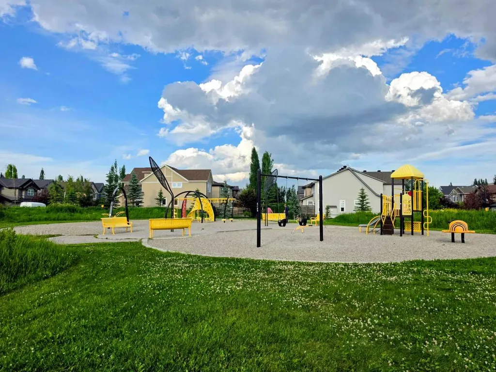 22 Aspen Acres Road SW Calgary AB T3H 0W6