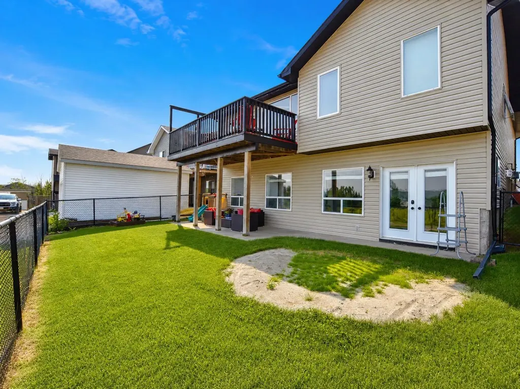 531 Country Meadows Way Diamond Valley AB T0L2A0