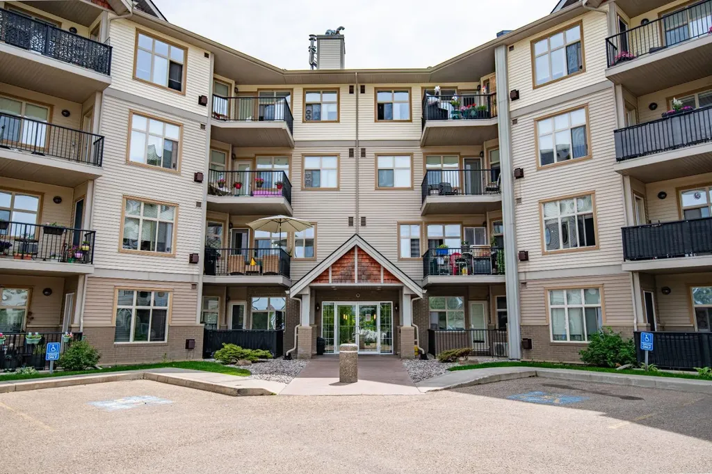 100 Lakeway Boulevard Sylvan Lake AB T4S 0A4