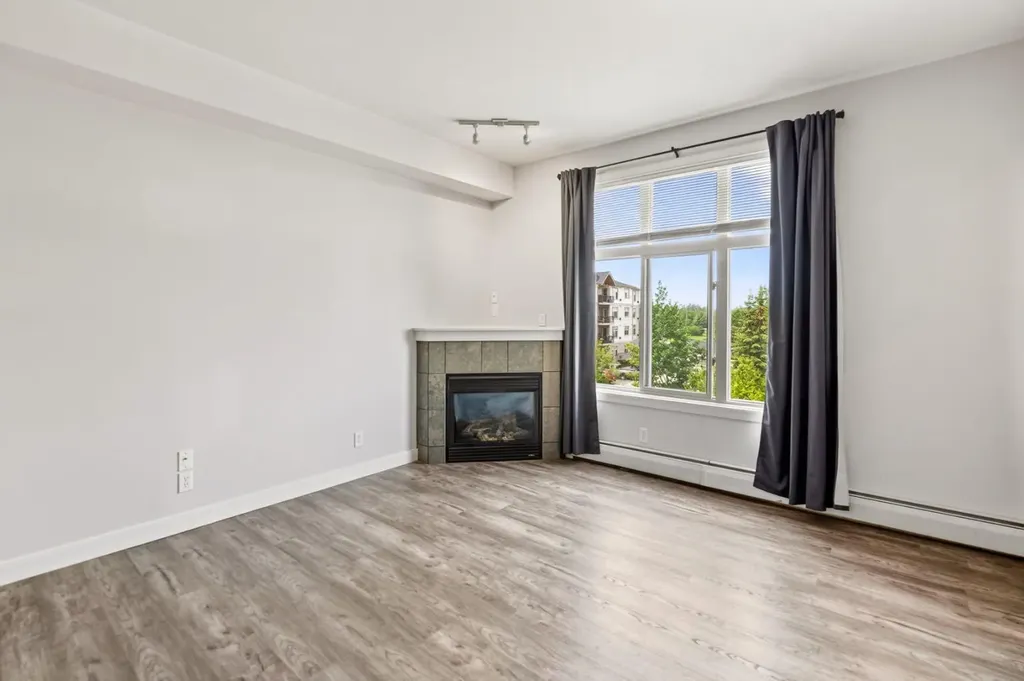 100 Lakeway Boulevard Sylvan Lake AB T4S 0A4