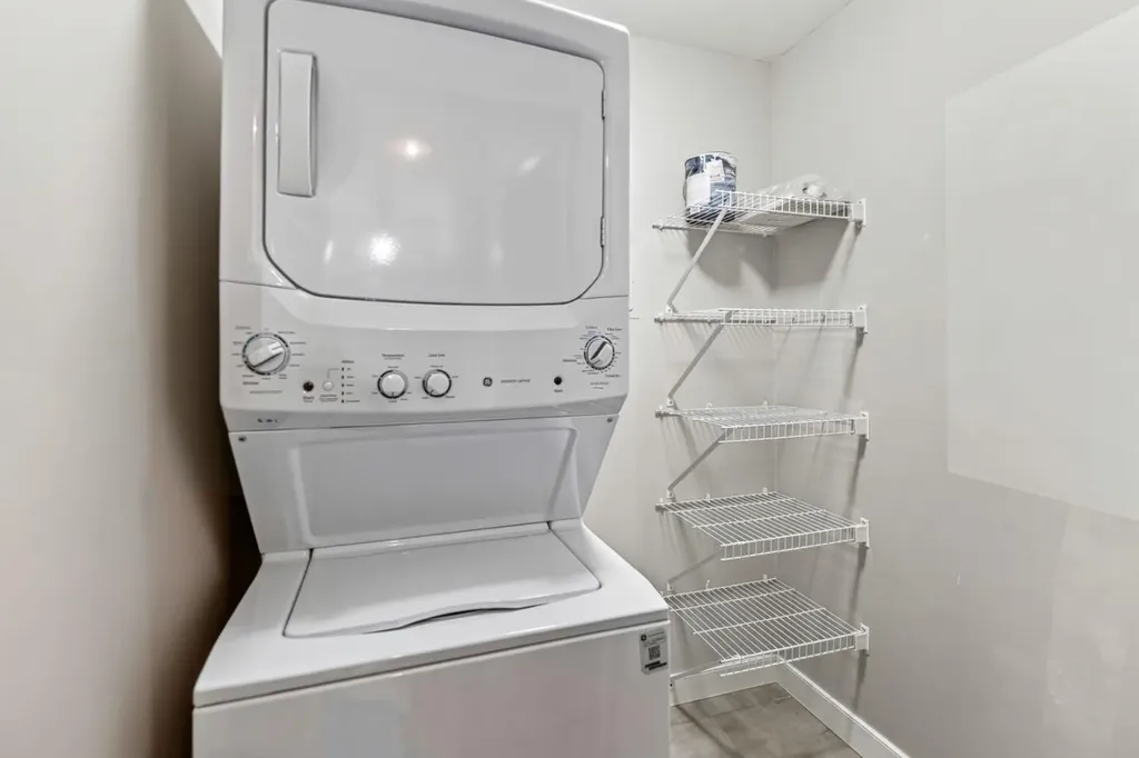 100 Lakeway Boulevard Sylvan Lake AB T4S 0A4