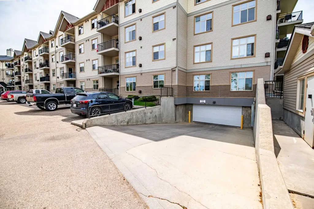100 Lakeway Boulevard Sylvan Lake AB T4S 0A4