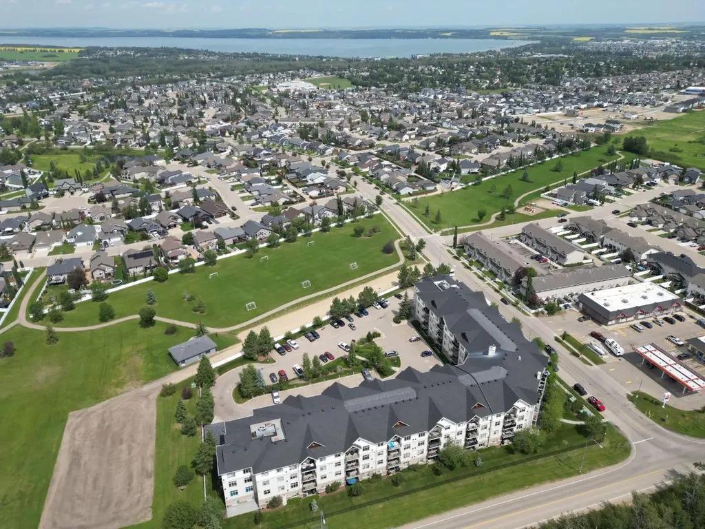 100 Lakeway Boulevard Sylvan Lake AB T4S 0A4