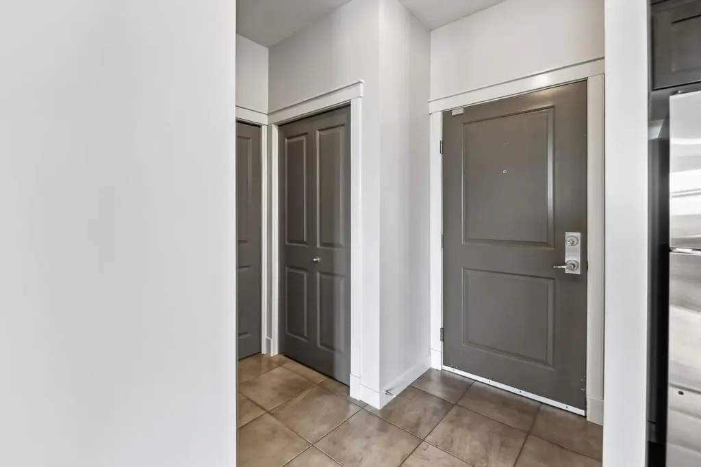 100 Lakeway Boulevard Sylvan Lake AB T4S 0A4