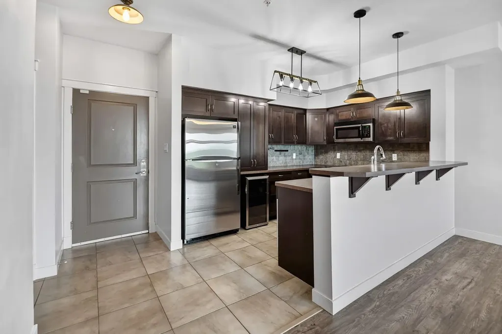 100 Lakeway Boulevard Sylvan Lake AB T4S 0A4