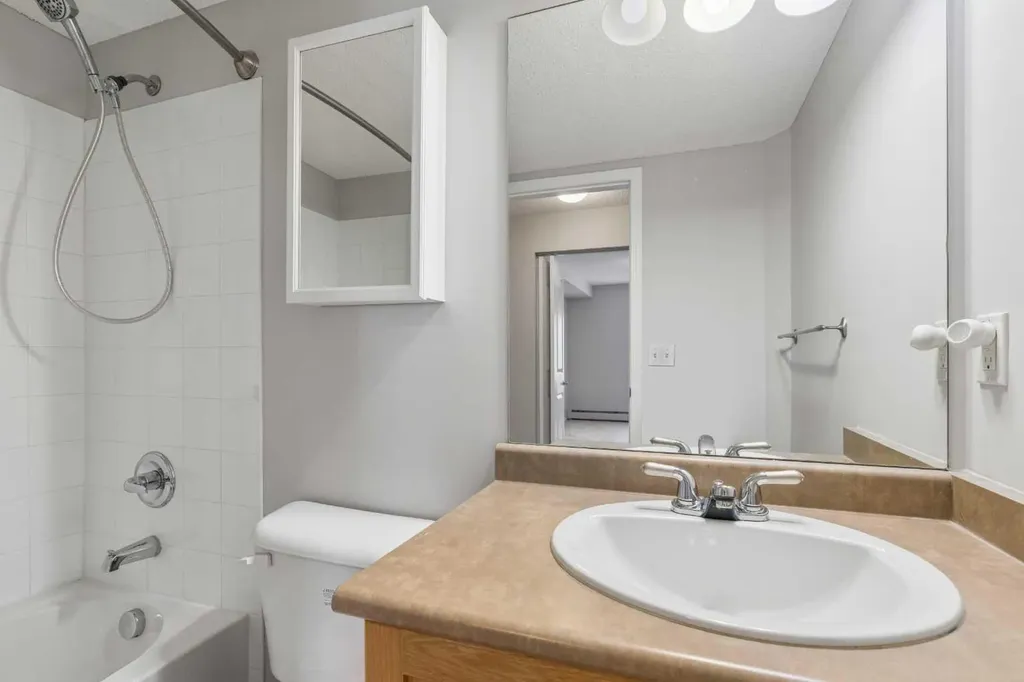 304 Mackenzie Way SW Airdrie AB T4B 3H7