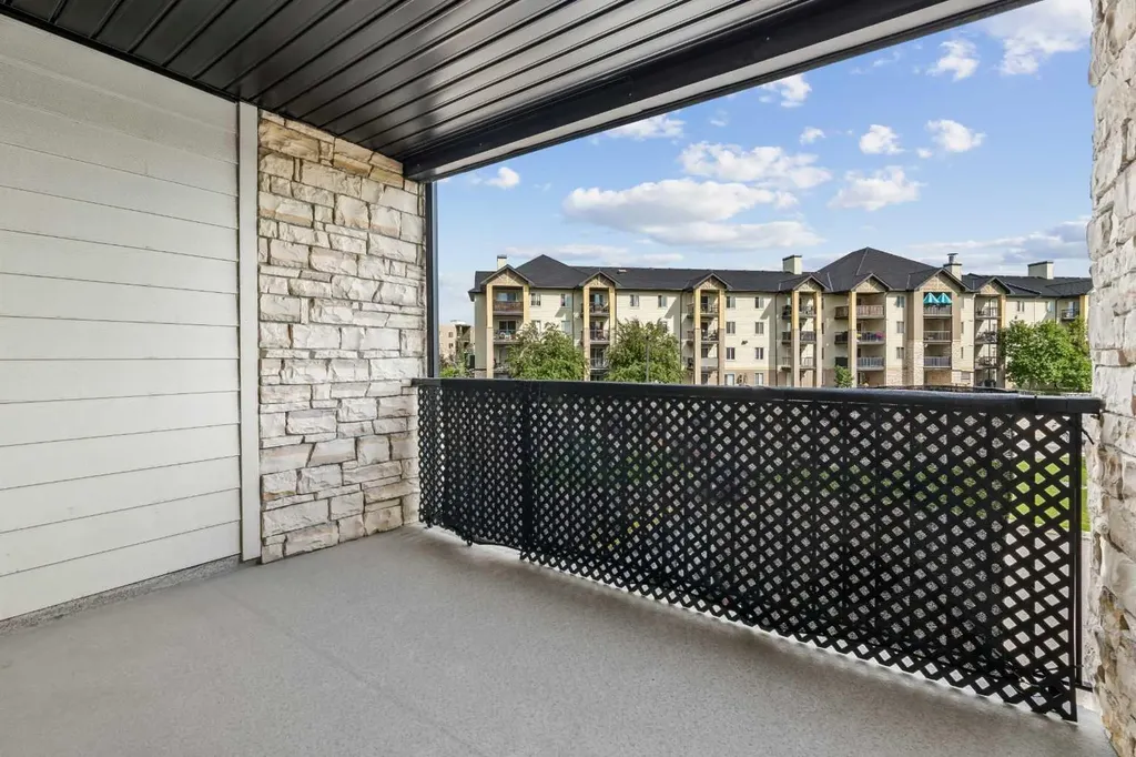 304 Mackenzie Way SW Airdrie AB T4B 3H7