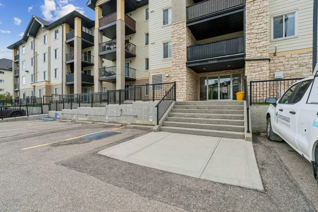304 Mackenzie Way SW Airdrie AB T4B 3H7