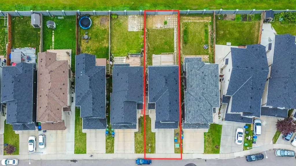 396 Skyview Shores Manor NE Calgary AB T3N 0H4