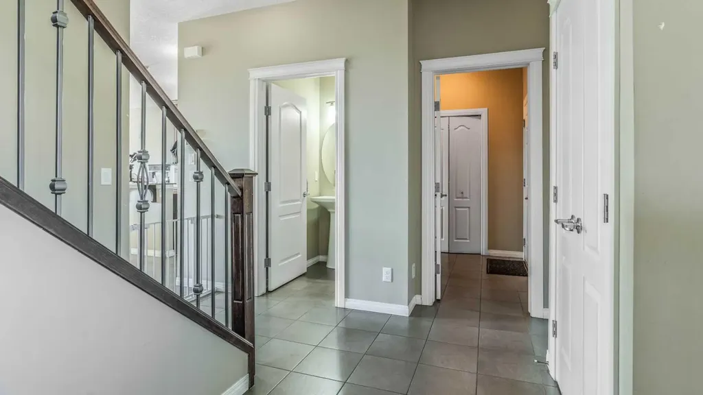 396 Skyview Shores Manor NE Calgary AB T3N 0H4