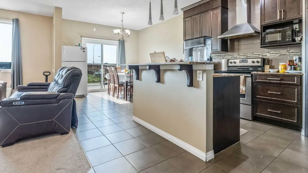 396 Skyview Shores Manor NE Calgary AB T3N 0H4
