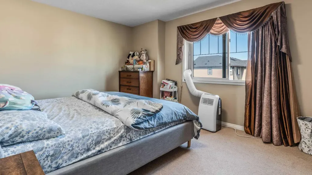 396 Skyview Shores Manor NE Calgary AB T3N 0H4