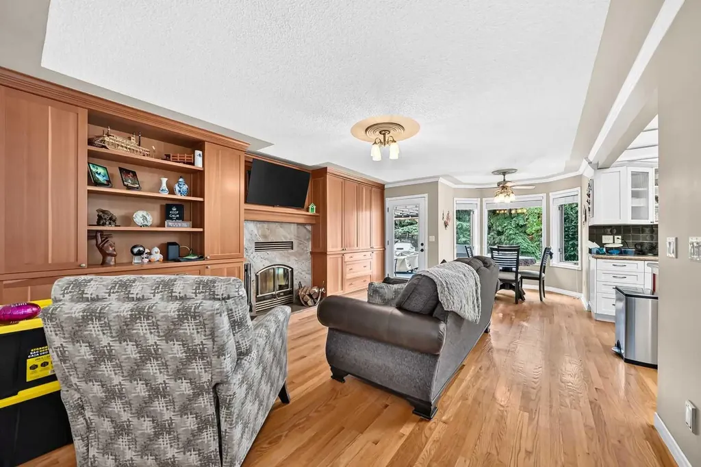 777 East Lakeview Road Chestermere AB T1X 1B1