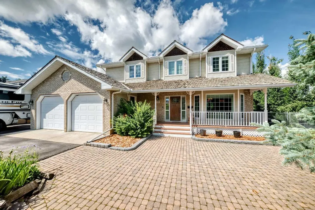 777 East Lakeview Road Chestermere AB T1X 1B1